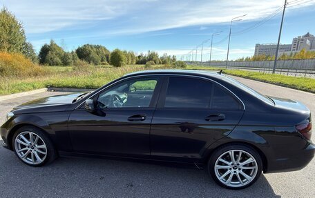 Mercedes-Benz C-Класс, 2011 год, 850 000 рублей, 3 фотография