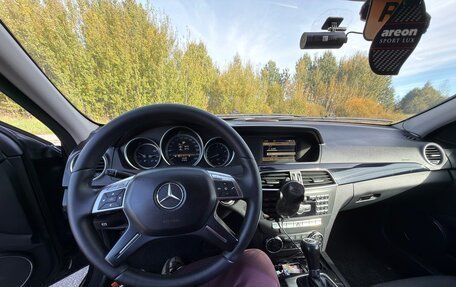 Mercedes-Benz C-Класс, 2011 год, 850 000 рублей, 5 фотография