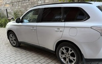Mitsubishi Outlander III рестайлинг 3, 2012 год, 1 100 000 рублей, 1 фотография