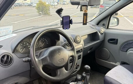 Renault Logan I, 2005 год, 310 000 рублей, 10 фотография