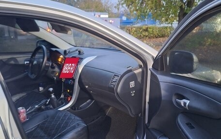 Toyota Corolla, 2010 год, 699 999 рублей, 12 фотография