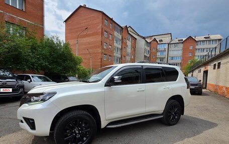 Toyota Land Cruiser Prado 150 рестайлинг 2, 2021 год, 6 500 000 рублей, 6 фотография