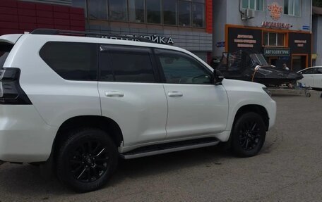 Toyota Land Cruiser Prado 150 рестайлинг 2, 2021 год, 6 500 000 рублей, 5 фотография