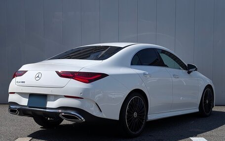 Mercedes-Benz CLA, 2023 год, 1 990 000 рублей, 3 фотография