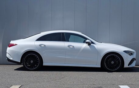 Mercedes-Benz CLA, 2023 год, 1 990 000 рублей, 2 фотография