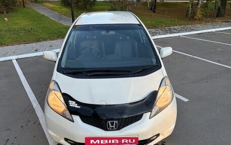 Honda Fit III, 2008 год, 470 000 рублей, 2 фотография