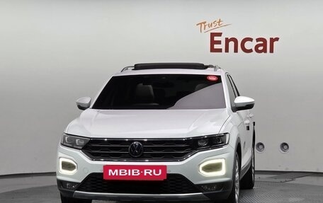 Volkswagen T-Roc I, 2021 год, 1 689 000 рублей, 3 фотография