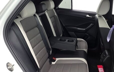 Volkswagen T-Roc I, 2021 год, 1 689 000 рублей, 10 фотография