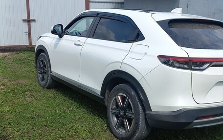 Honda Vezel, 2025 год, 2 420 000 рублей, 3 фотография