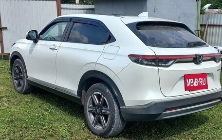 Honda Vezel, 2025 год, 2 420 000 рублей, 2 фотография