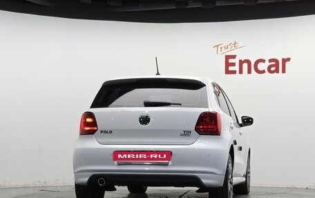Volkswagen Polo VI (EU Market), 2015 год, 782 000 рублей, 3 фотография