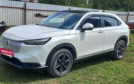 Honda Vezel, 2025 год, 2 420 000 рублей, 5 фотография