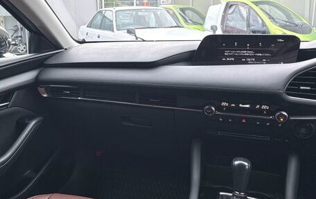 Mazda 3, 2023 год, 1 200 000 рублей, 13 фотография