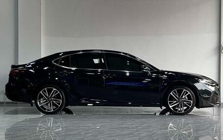 Toyota Camry, 2024 год, 3 660 000 рублей, 4 фотография