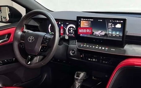 Toyota Camry, 2024 год, 3 660 000 рублей, 9 фотография