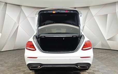 Mercedes-Benz E-Класс, 2018 год, 3 237 000 рублей, 12 фотография