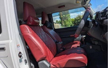 Suzuki Jimny, 2023 год, 1 810 000 рублей, 9 фотография