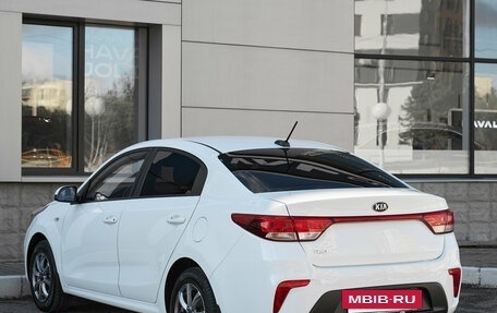 KIA Rio IV, 2018 год, 1 200 000 рублей, 4 фотография