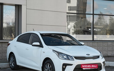 KIA Rio IV, 2018 год, 1 200 000 рублей, 3 фотография