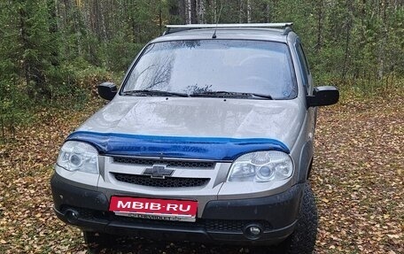 Chevrolet Niva I рестайлинг, 2011 год, 550 000 рублей, 1 фотография