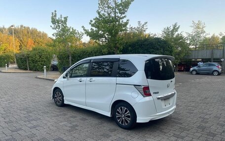 Honda Freed I, 2016 год, 820 000 рублей, 5 фотография