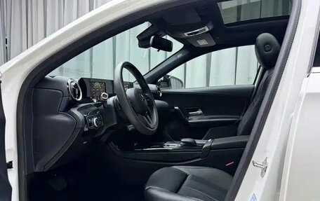 Mercedes-Benz A-Класс, 2022 год, 1 620 002 рублей, 8 фотография