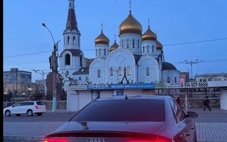 Audi A8, 2014 год, 1 600 000 рублей, 16 фотография