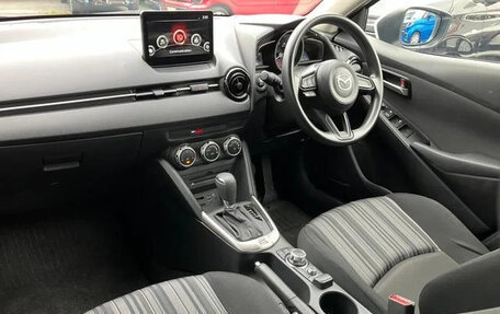 Mazda 2 III, 2022 год, 890 700 рублей, 9 фотография