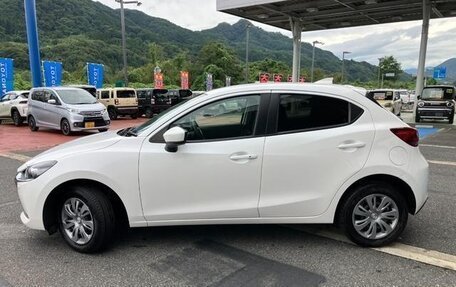 Mazda 2 III, 2022 год, 890 700 рублей, 8 фотография
