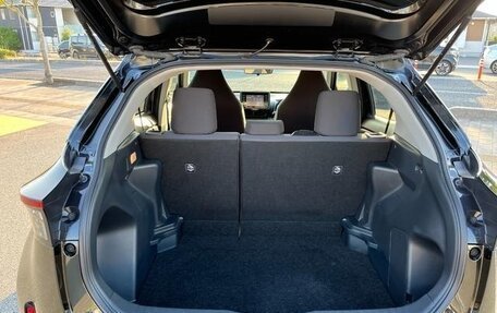 Toyota Yaris Cross, 2023 год, 1 610 004 рублей, 21 фотография