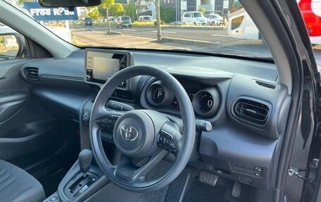 Toyota Yaris Cross, 2023 год, 1 610 004 рублей, 13 фотография