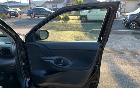 Toyota Yaris Cross, 2023 год, 1 610 004 рублей, 18 фотография