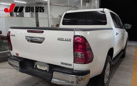 Toyota Hilux VIII, 2018 год, 3 500 000 рублей, 3 фотография
