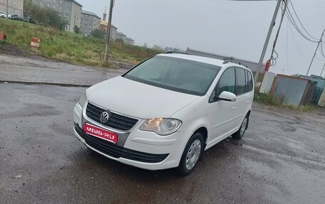 Volkswagen Touran III, 2008 год, 430 000 рублей, 1 фотография