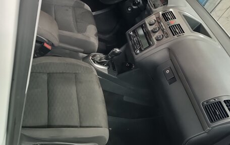 Volkswagen Touran III, 2008 год, 430 000 рублей, 10 фотография