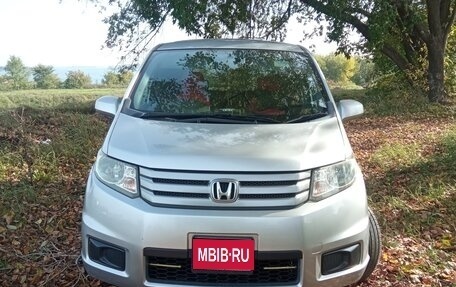 Honda Freed I, 2011 год, 1 120 000 рублей, 1 фотография