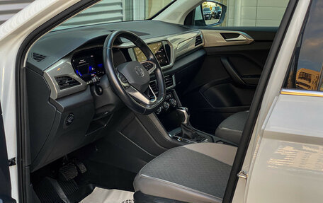 Volkswagen Taos, 2022 год, 2 880 000 рублей, 14 фотография