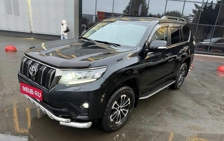 Toyota Land Cruiser Prado 150 рестайлинг 2, 2021 год, 7 500 000 рублей, 4 фотография