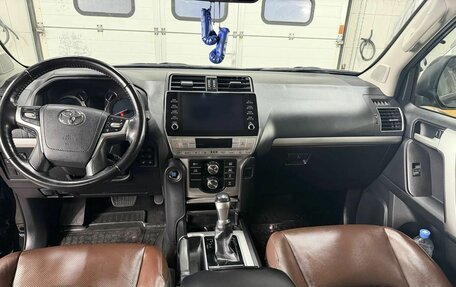 Toyota Land Cruiser Prado 150 рестайлинг 2, 2021 год, 7 500 000 рублей, 9 фотография