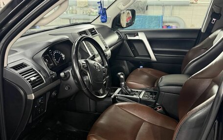 Toyota Land Cruiser Prado 150 рестайлинг 2, 2021 год, 7 500 000 рублей, 8 фотография