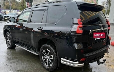 Toyota Land Cruiser Prado 150 рестайлинг 2, 2021 год, 7 500 000 рублей, 5 фотография