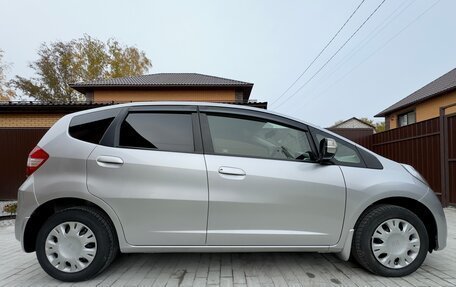Honda Fit III, 2012 год, 1 000 000 рублей, 12 фотография