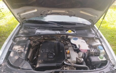 Audi A4, 2000 год, 680 000 рублей, 12 фотография