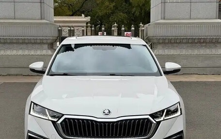 Skoda Octavia IV, 2023 год, 1 985 004 рублей, 2 фотография