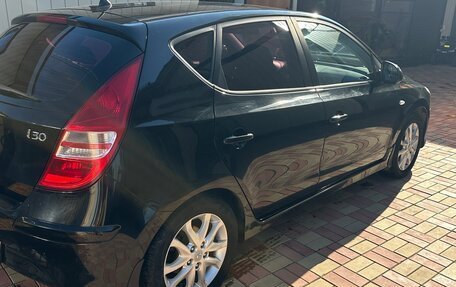 Hyundai i30 I, 2011 год, 690 000 рублей, 4 фотография