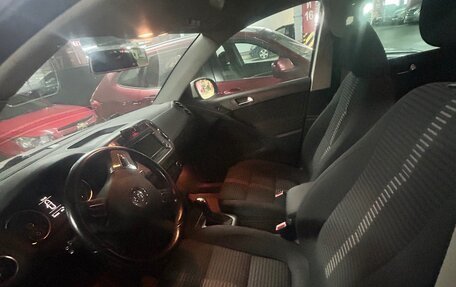 Volkswagen Tiguan I, 2011 год, 1 200 000 рублей, 4 фотография