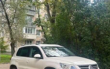 Volkswagen Tiguan I, 2011 год, 1 200 000 рублей, 2 фотография