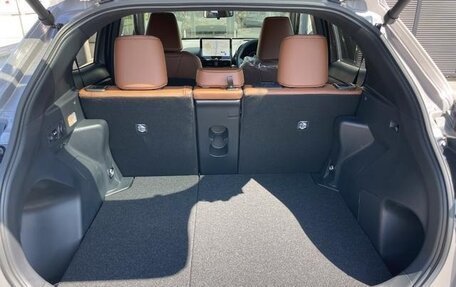 Toyota Yaris Cross, 2026 год, 28 200 000 рублей, 25 фотография