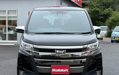 Toyota Noah III, 2021 год, 2 145 000 рублей, 2 фотография