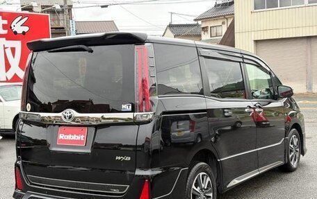 Toyota Noah III, 2021 год, 2 145 000 рублей, 7 фотография